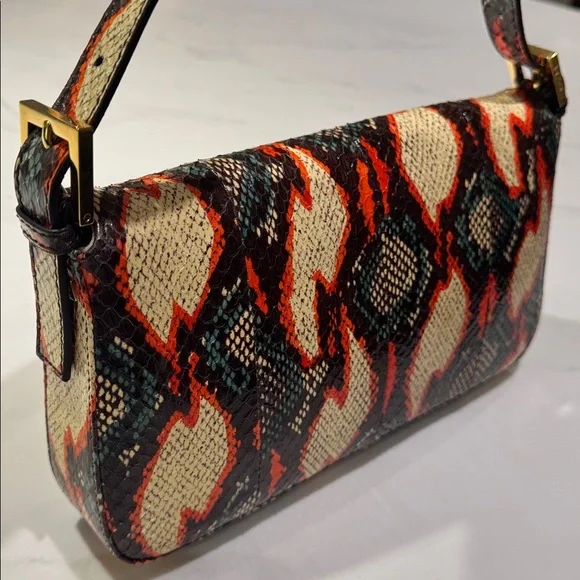 FENDI VINTAGE BAGUETTE ❤️🧡🖤💚 - Picture 6 of 17